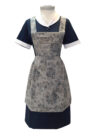 uniforme para empleada de hogar con delantal gris de viyela estampada